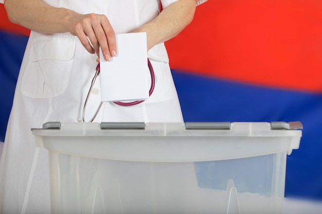 Zlew wpuszczany w blat – praktyczne wybory do kuchni
